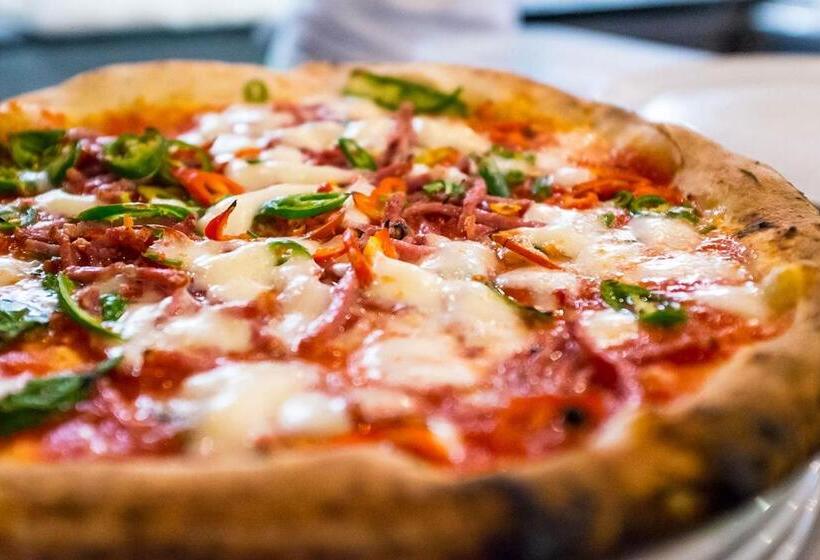 Номер Стандарт Вид на Море с Балконом, Dhima