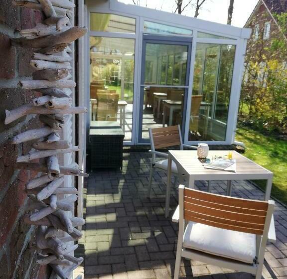 コンフォートルーム, Garni Friesenhuus