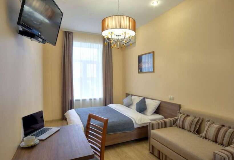 استودیوی استاندارد, Golden Gate Inn