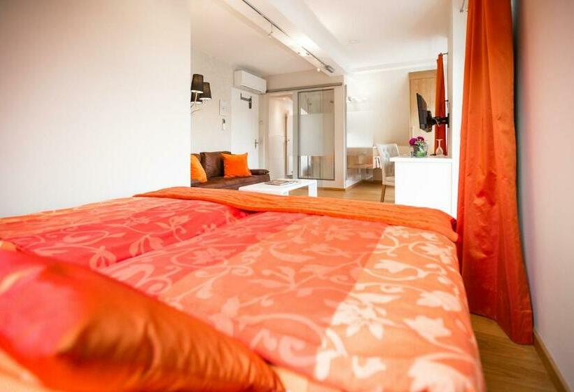 غرفة قياسية مزوَّدة بشُرفة, Gästehaus & Weingut Clüsserath Weiler