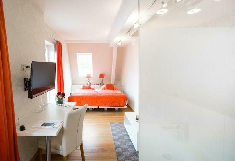 غرفة قياسية مزوَّدة بشُرفة, Gästehaus & Weingut Clüsserath Weiler