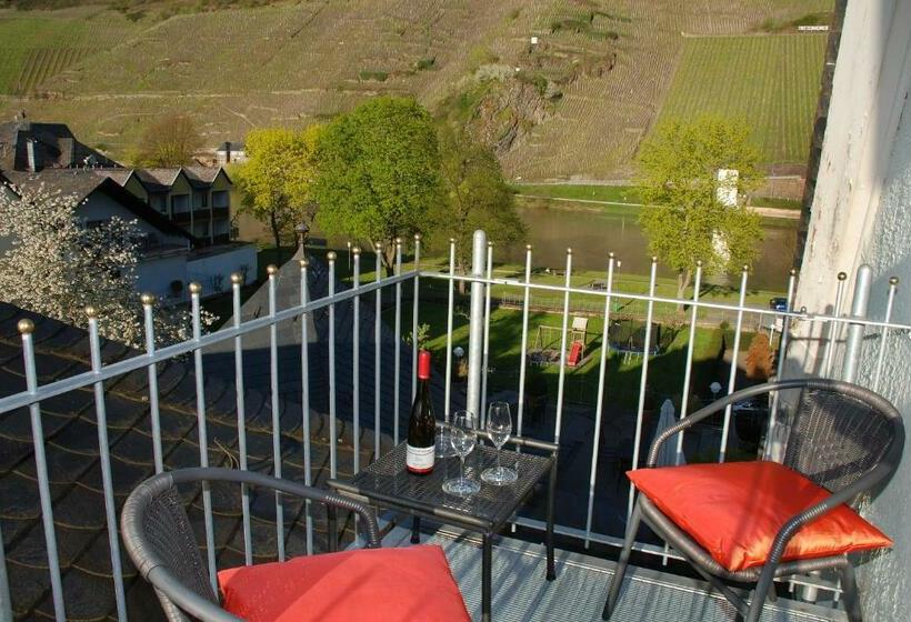 غرفة قياسية مزوَّدة بشُرفة, Gästehaus & Weingut Clüsserath Weiler