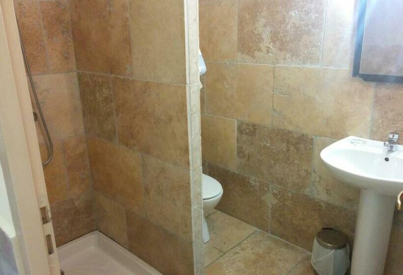 スタンダードルーム, Restaurant L Agachon