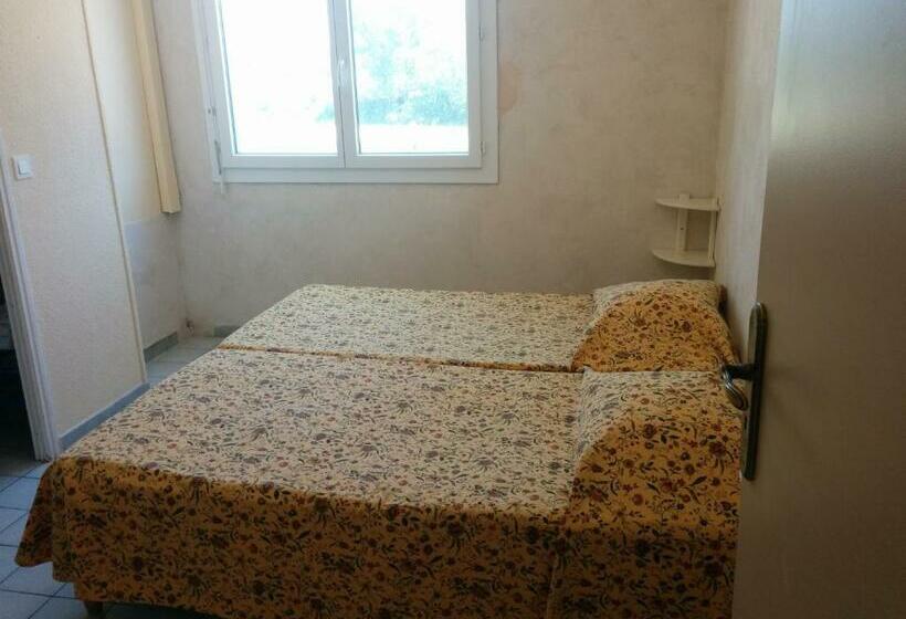 スタンダードルーム, Restaurant L Agachon