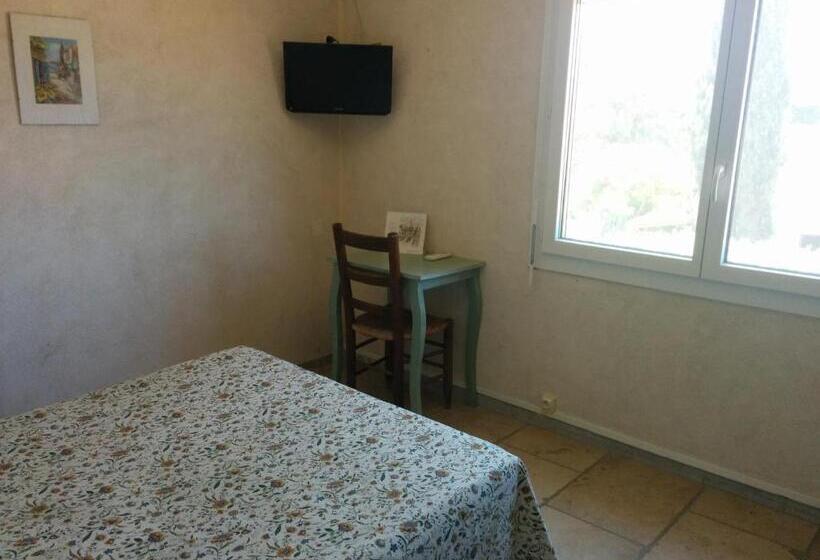 スタンダードトリプルルーム, Restaurant L Agachon