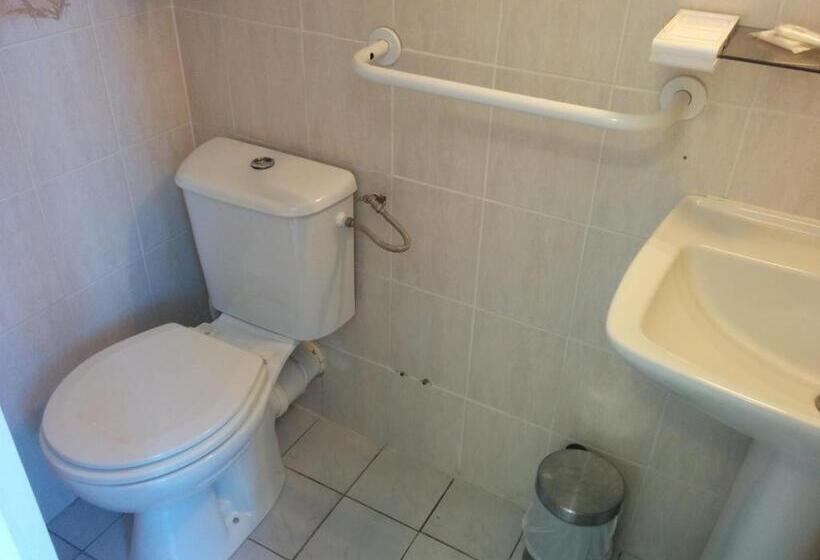 スタンダードトリプルルーム, Restaurant L Agachon