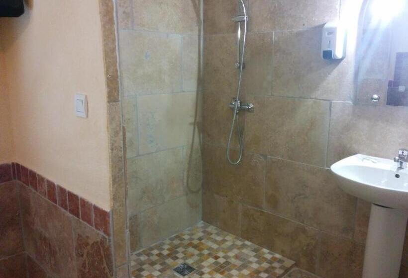 ファミリールーム, Restaurant L Agachon