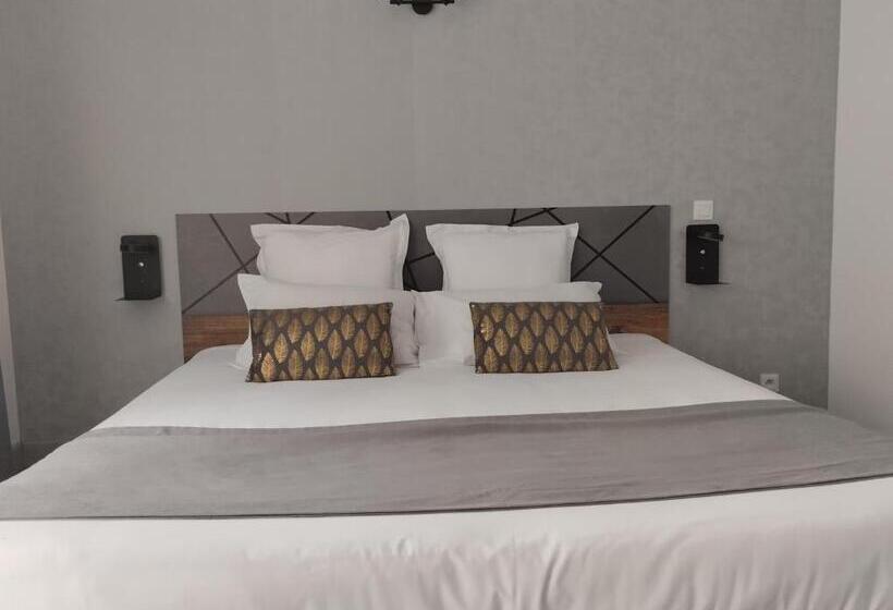 חדר סופריור, Le Vanséen