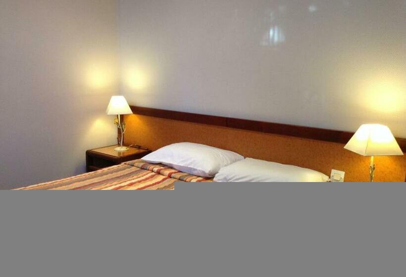 Quarto Estandar, Les Troenes