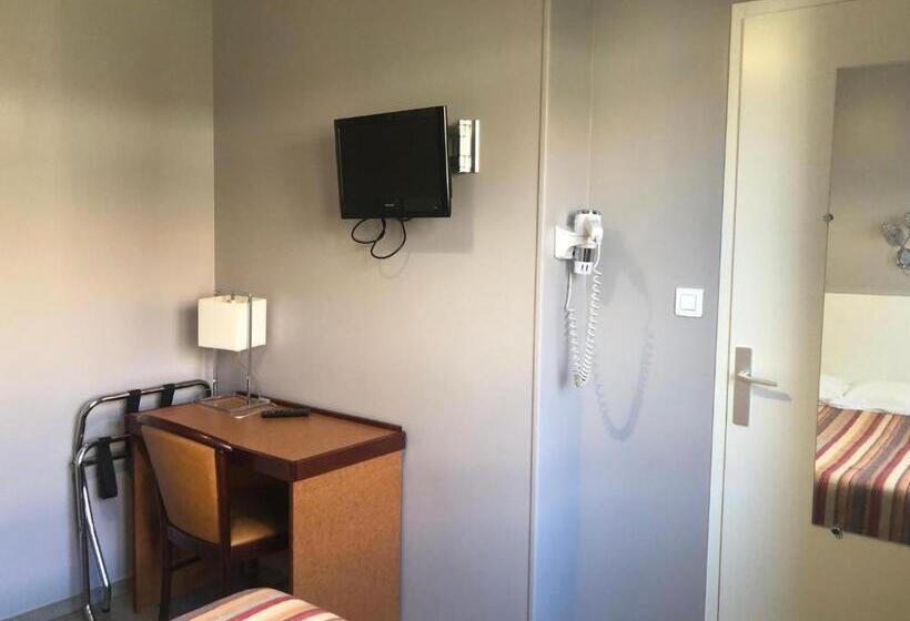 Quarto Estandar, Les Troenes