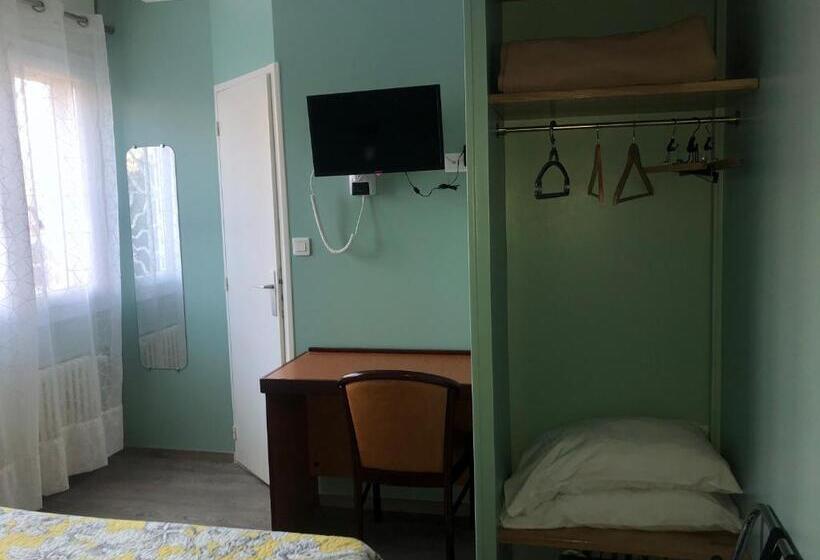 Quarto Estandar, Les Troenes