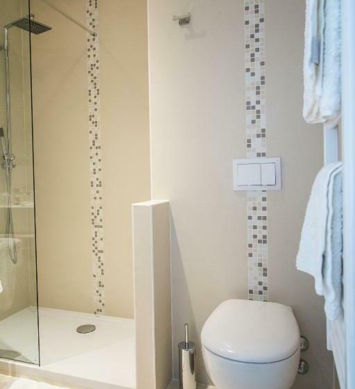 חדר סטנדרט, Les Voyageurs