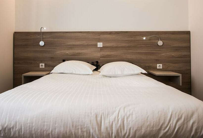 חדר סטנדרט, Les Voyageurs