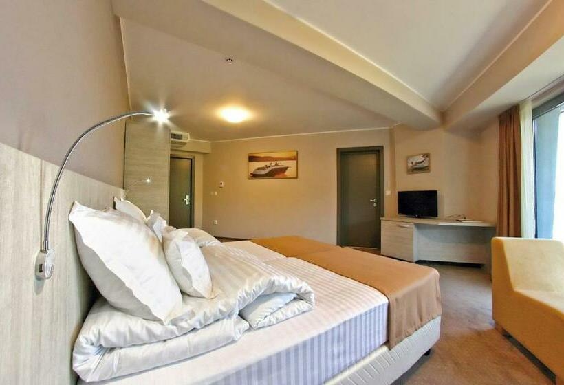 غرفة ديلوكس مزودة بشرفة, Nemo