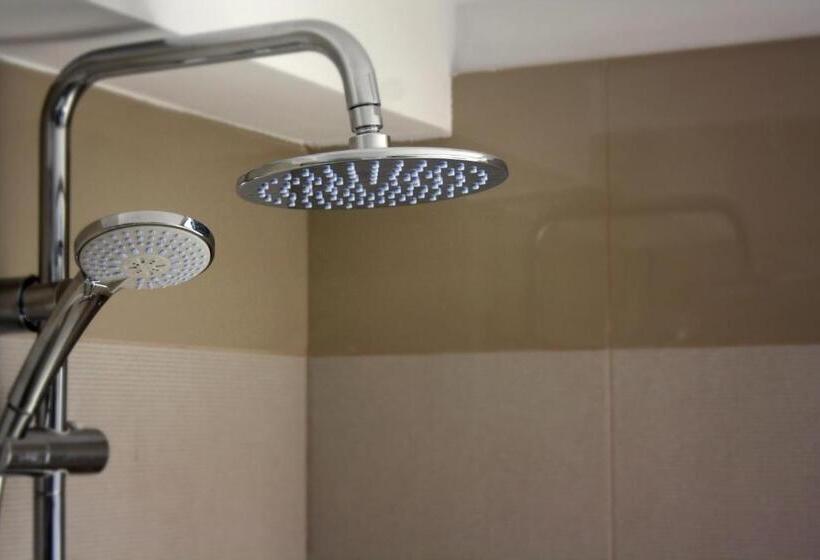 غرفة كومفورت, Nemo