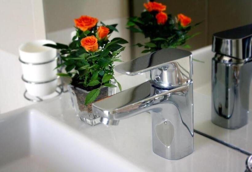 غرفة كومفورت, Nemo