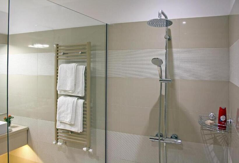 غرفة كومفورت, Nemo