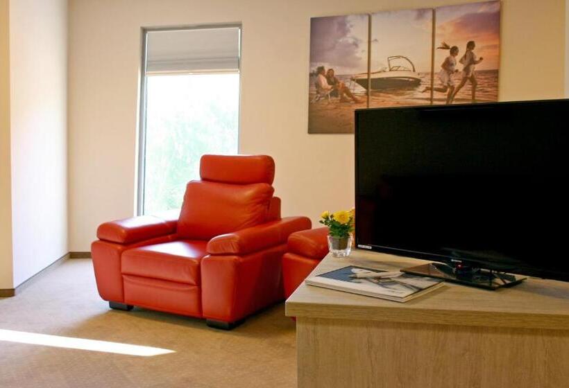 شقة غرفة نوم واحدة مزودة بشُرفة, Nemo