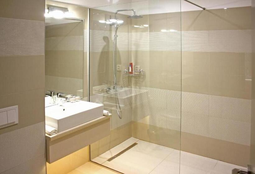 شقة غرفة نوم واحدة مزودة بشُرفة, Nemo