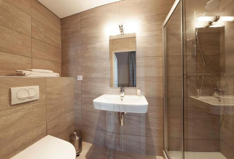 小型套房, Vaubecour