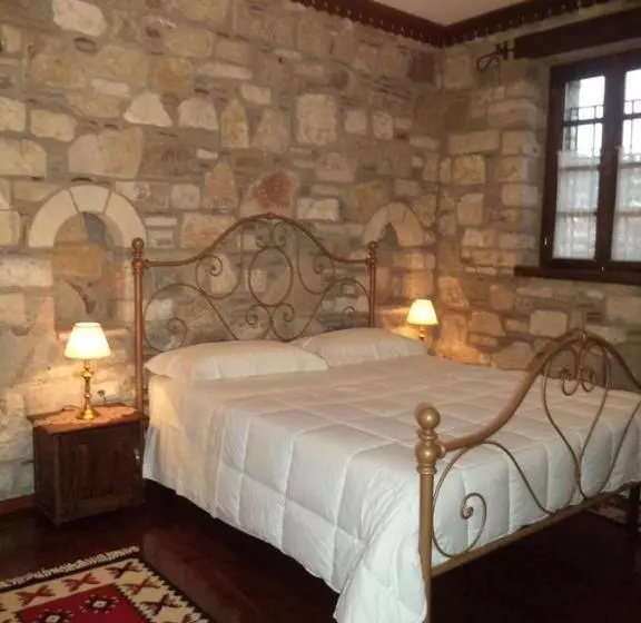 اتاق لوکس, Vila Aleksander