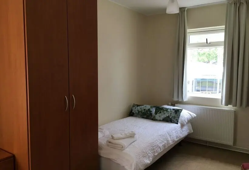 اتاق عادی, Welcome Apartments
