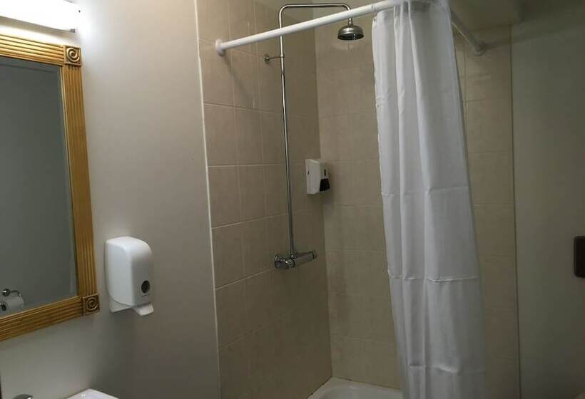 اتاق عادی, Welcome Apartments