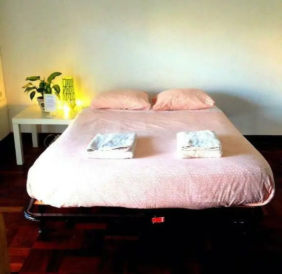 スイート, Carcavelos Sun & Stay Hostel