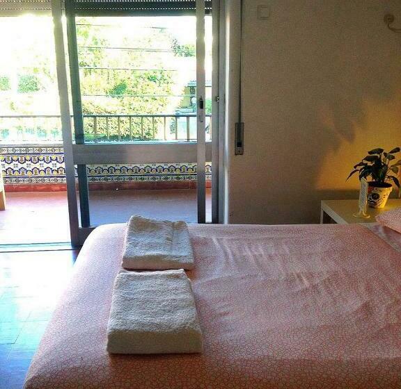 سوییت, Carcavelos Surf Hostel And Surf Camp
