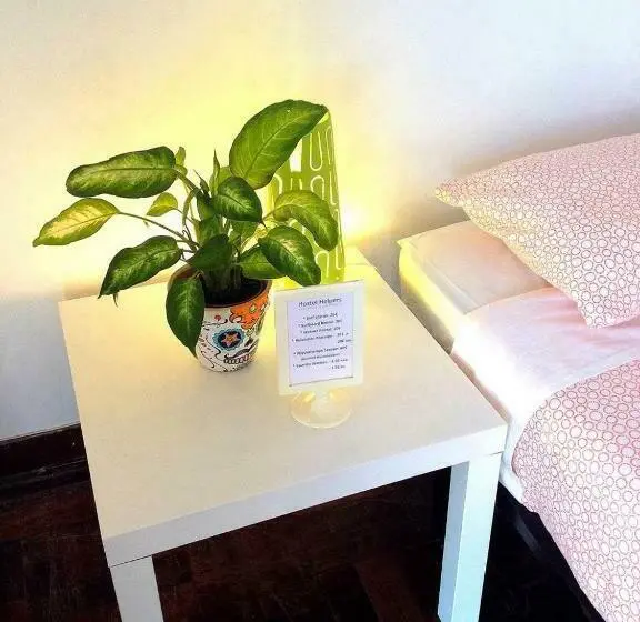 スイート, Carcavelos Sun & Stay Hostel