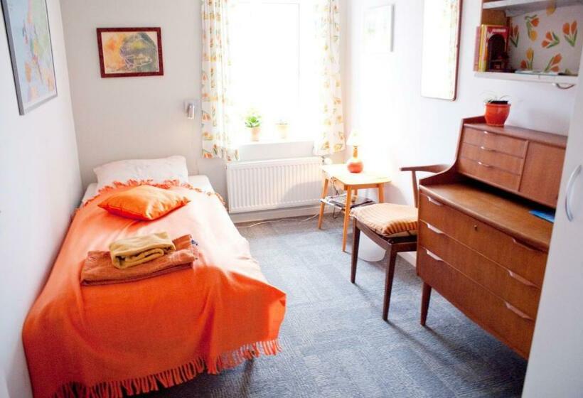 חדר סטנדרד יחיד חדר אמבטיה משותף, Holtegaard Bed & Breakfast