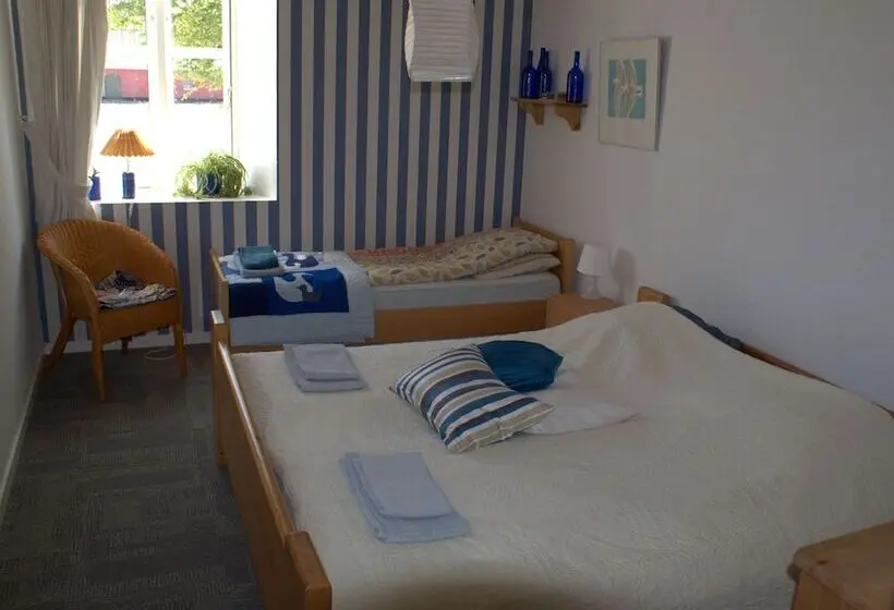 Standard Kolmen Hengen Huone Jaettu kylpyhuone, Holtegaard Bed & Breakfast