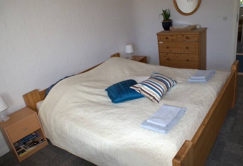 غرفة قياسية ثلاثية حمام مشترك, Holtegaard Bed & Breakfast