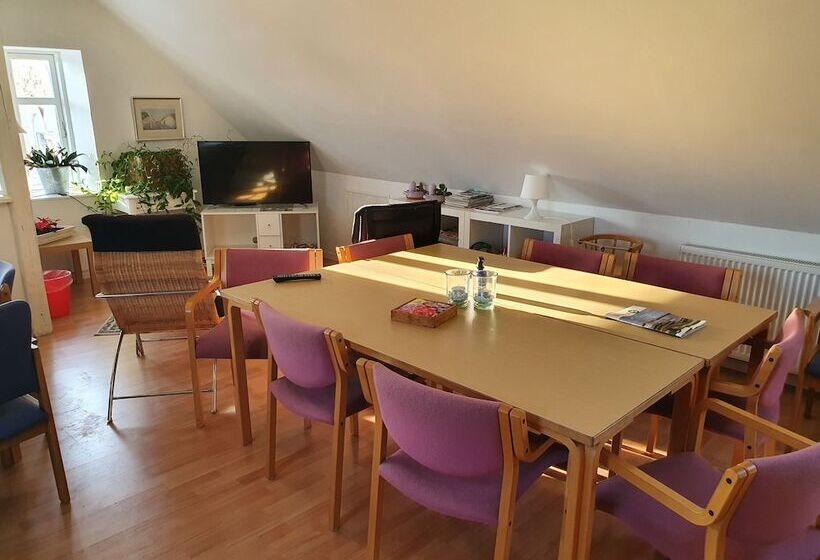 חדר סטנדרד יחיד חדר אמבטיה משותף, Holtegaard Bed & Breakfast