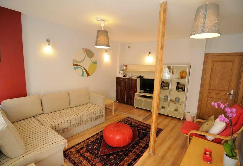 Family Room, Ahmet Efendi Evi