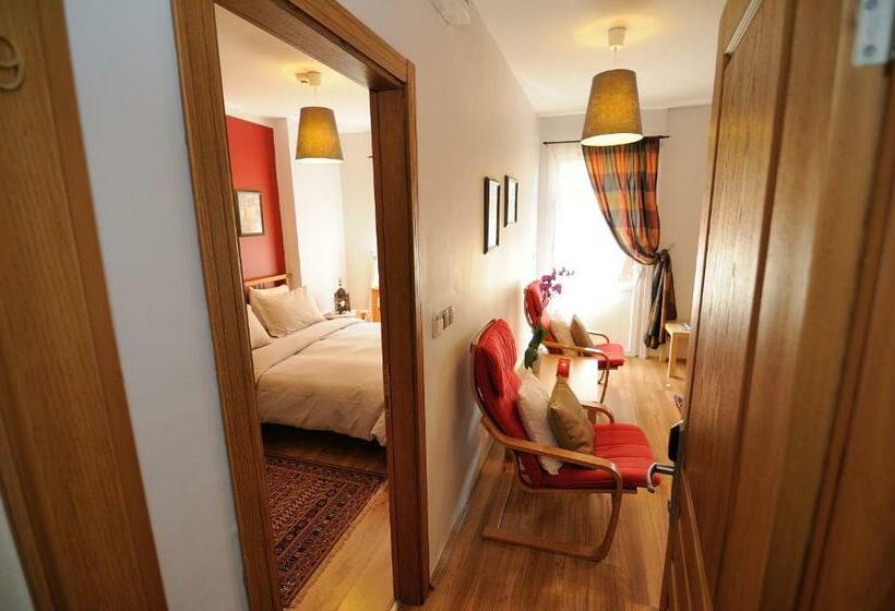Family Room, Ahmet Efendi Evi