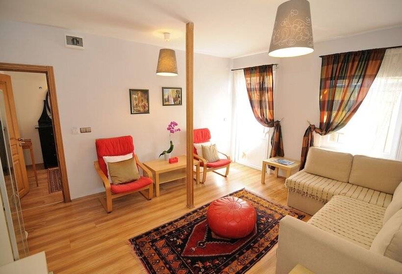 Family Room, Ahmet Efendi Evi