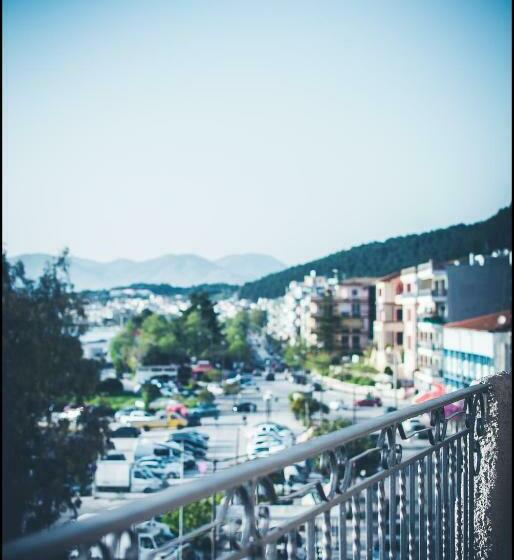 Номер Стандарт Вид на Море, Aktaion