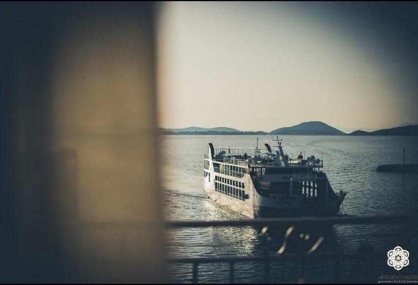 Номер Стандарт Вид на Море, Aktaion