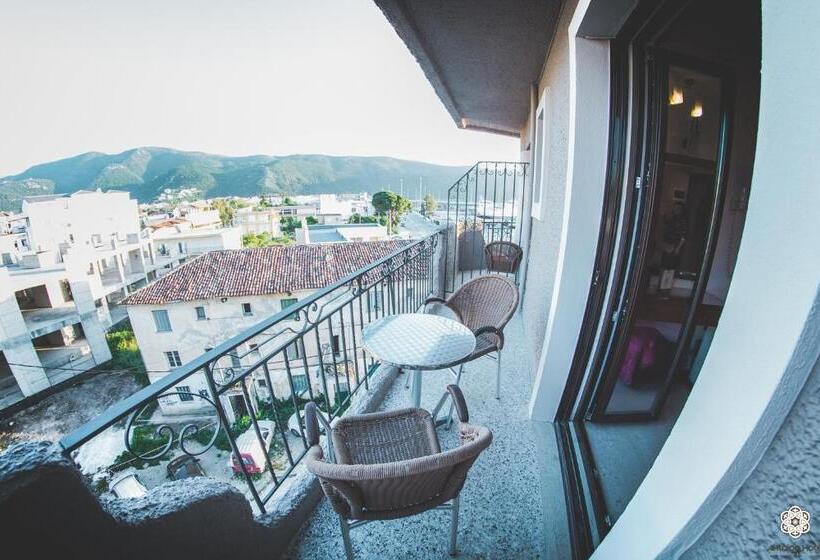 Номер Стандарт, Aktaion