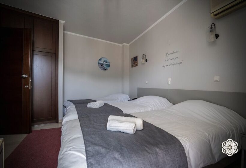 Номер Стандарт Трехместный, Aktaion