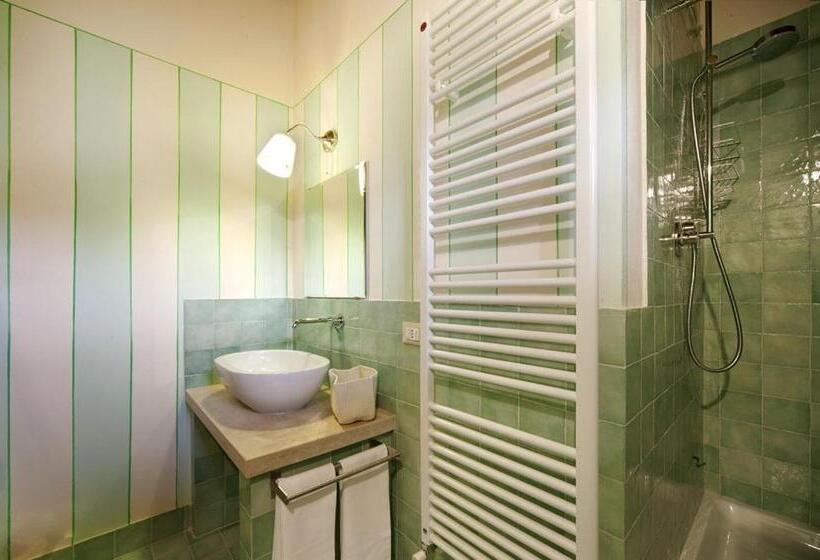 דירת חדר נוף לגינה, Bosco Ai Marzi