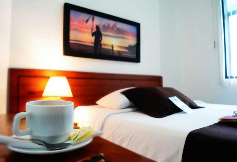 غرفة قياسية, Castell