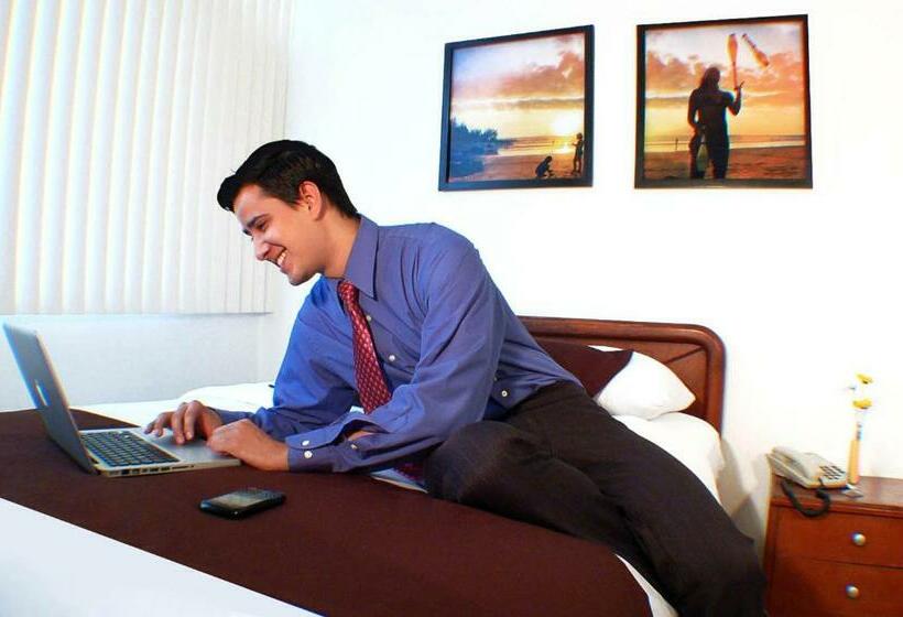 غرفة قياسية, Castell