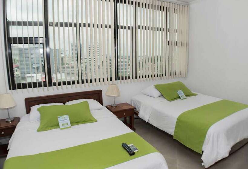 غرفة قياسية ثلاثية, Castell