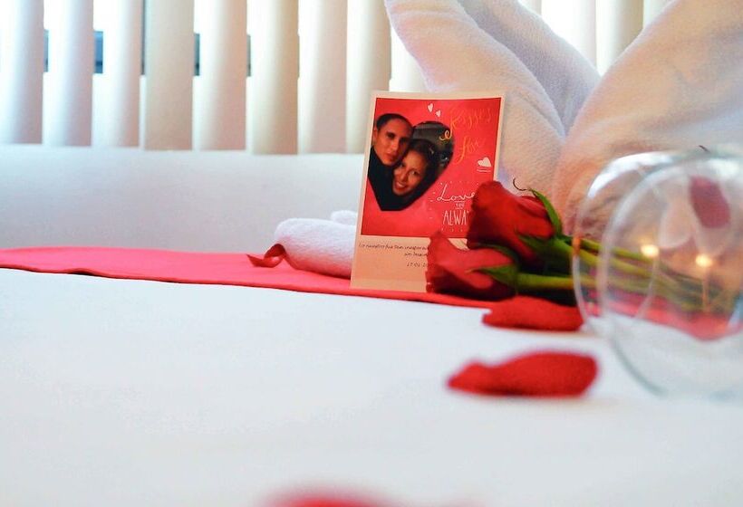 غرفة رومانسية, Castell