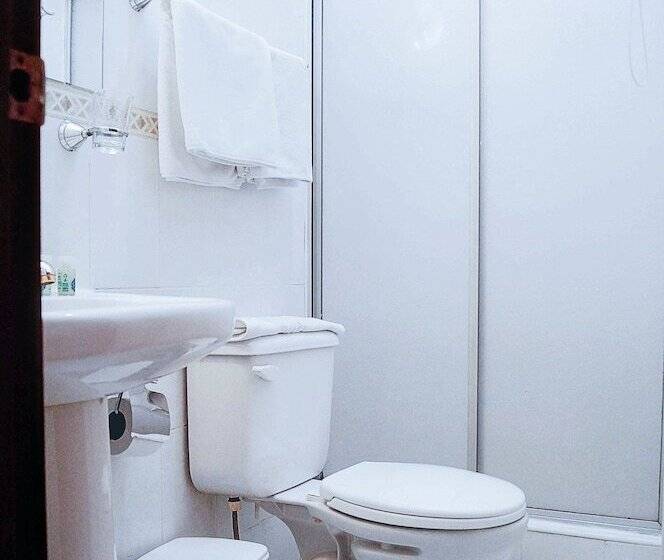 غرفة رومانسية, Castell