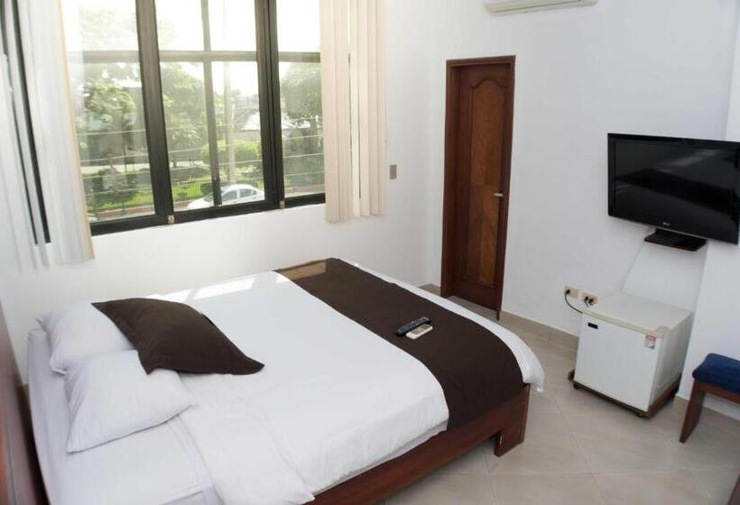 غرفة قياسية فردية, Castell