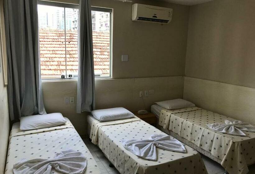 חדר סטנדרט לשלושה, Coqueiral