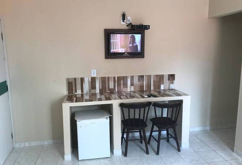 חדר סטנדרט לשלושה, Coqueiral